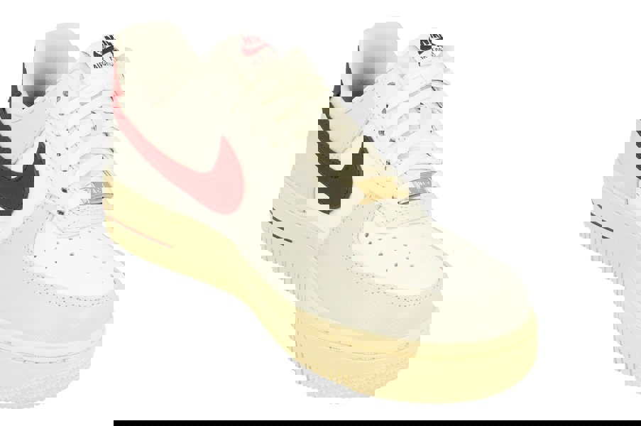 Nike Air Force 1 07 Se Womens Trainers Dv7584  001 - Photon Dust Team Red 001 - Photo 3