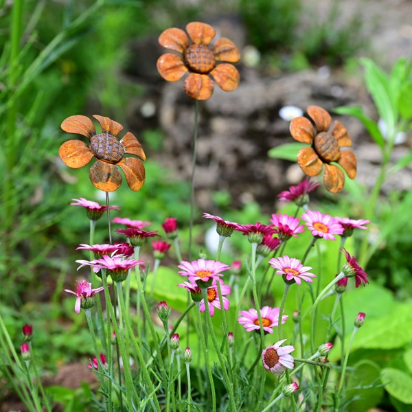 Savage Works Rusty Metal Daisy