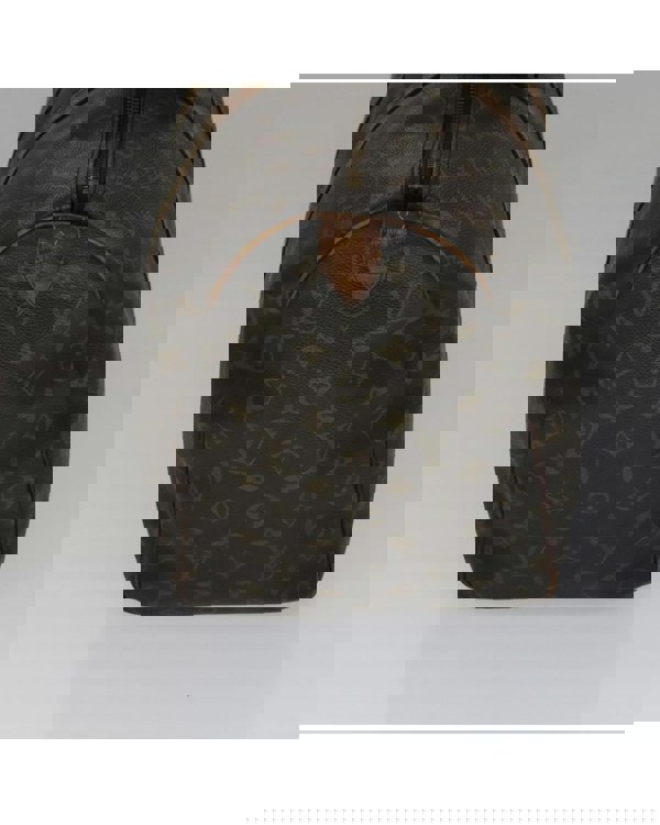 221870584.jpg