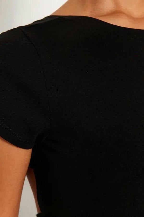 Back Detail Fitted Crop Blouse