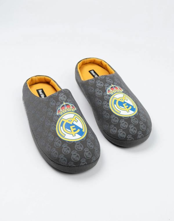 Real Madrid Mens Black Logo Mule Slippers