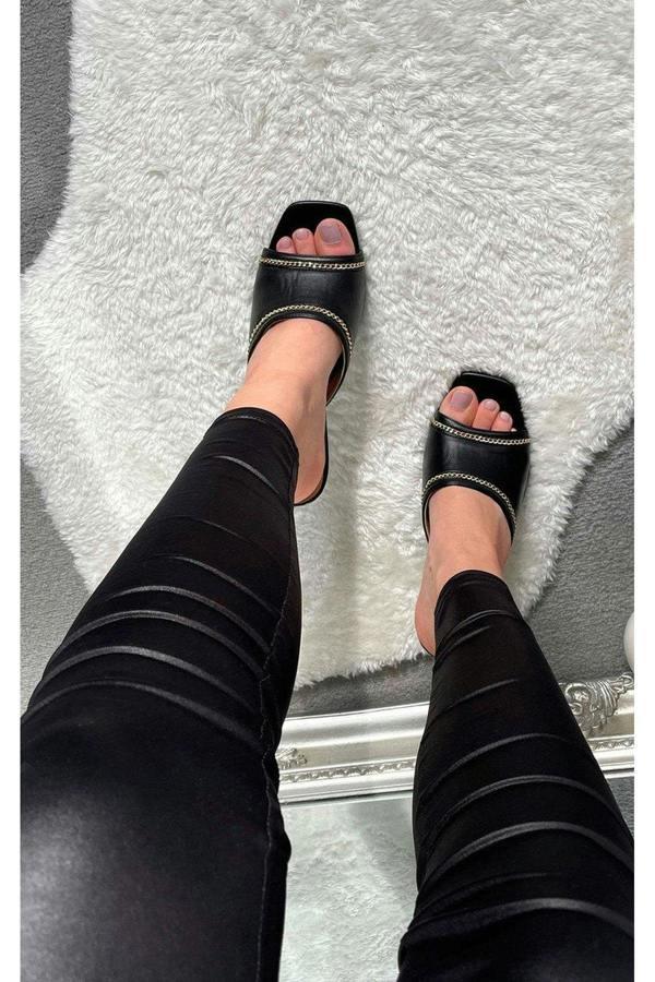 Zeena Chain Detail Heels - Black