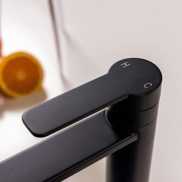 Flode Anka | Single Lever Kitchen Tap | Mono Design | Matt Black