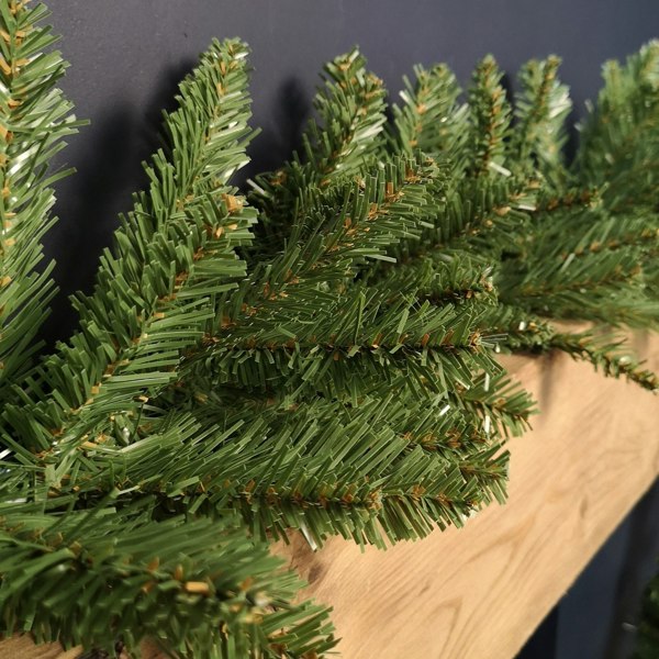 Samuel Alexander 2.7m x 25cm Plain Green Christmas Garland with 200 Bullet Tips
