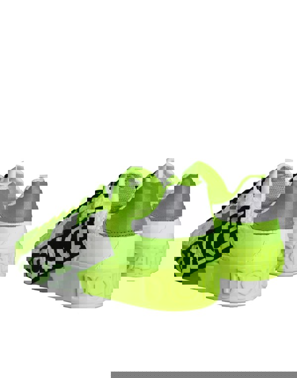178062068.jpg