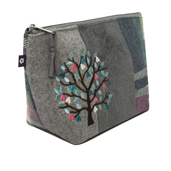 Earth Squared Country Tartan Tree Appliqué Makeup Cosmetic Bag