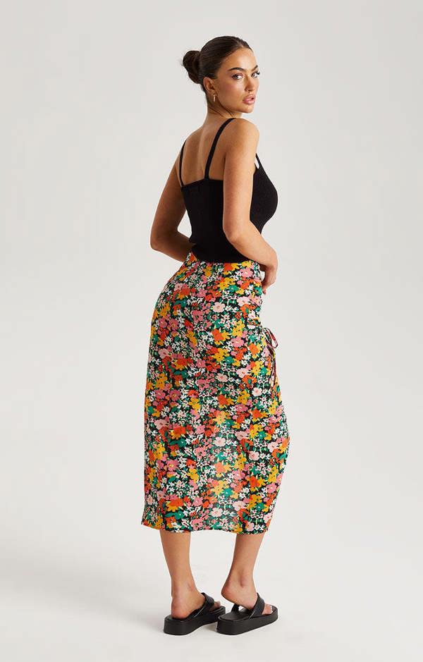 Urban Bliss Floral Ruched Midi Skirt