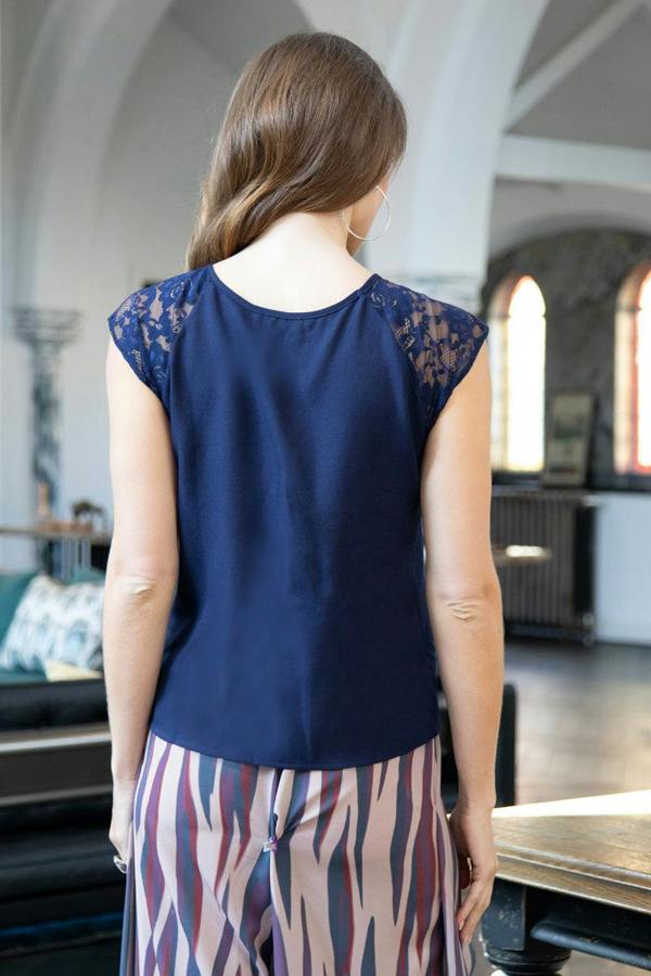HotSquash Lace Sleeved Crepe Top