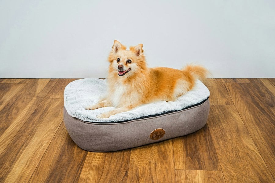 Snug and Cosy Pets Oval Faux Fur