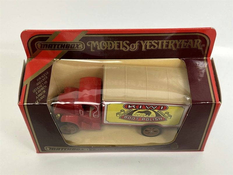 MCSlots Model AC Mack 1920 Kiwi Boot Polish Models of Yesteryear Matchbox Y30D S6