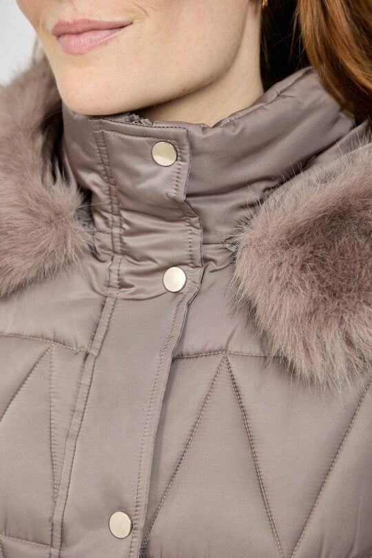 Mudflower Diamond Quilted Jacket with Detachable Fur Hood