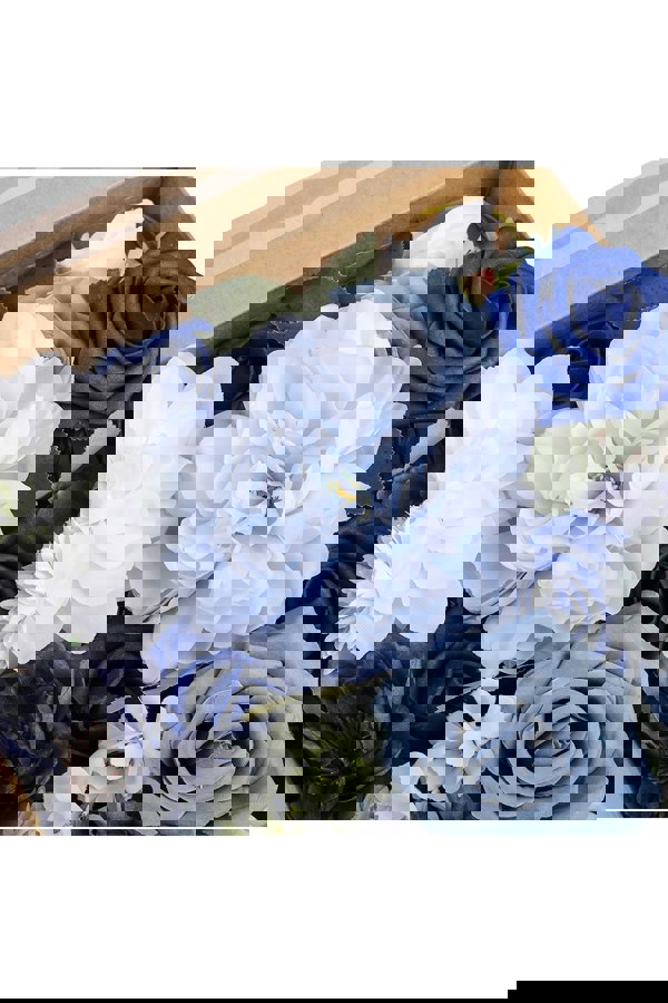 Living and Home Fake Flower Gift Box for Valentine’s Day Wedding