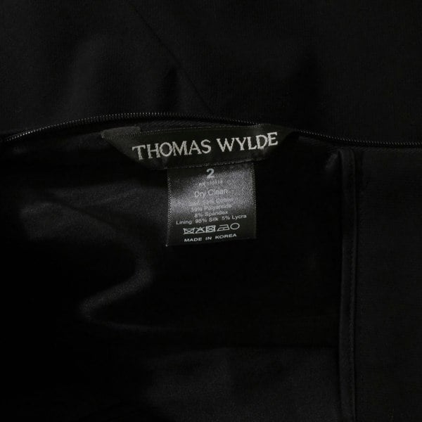 Thomas Wylde luxurious pencil skirt in a black twill fabric