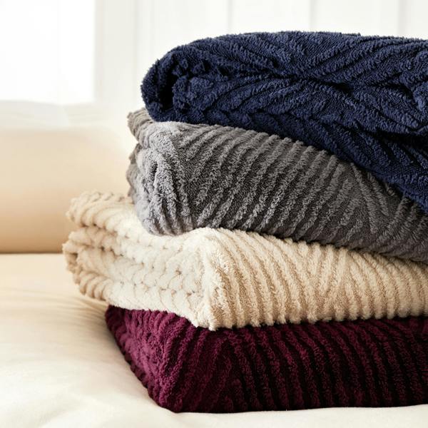 Catherine Lansfield Heat Buddy Cosy Super Thermal Blanket Bedspread Charcoal Grey
