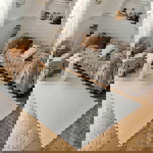 cream colour, striped design, stain-resistant, Cosy comfort rug.