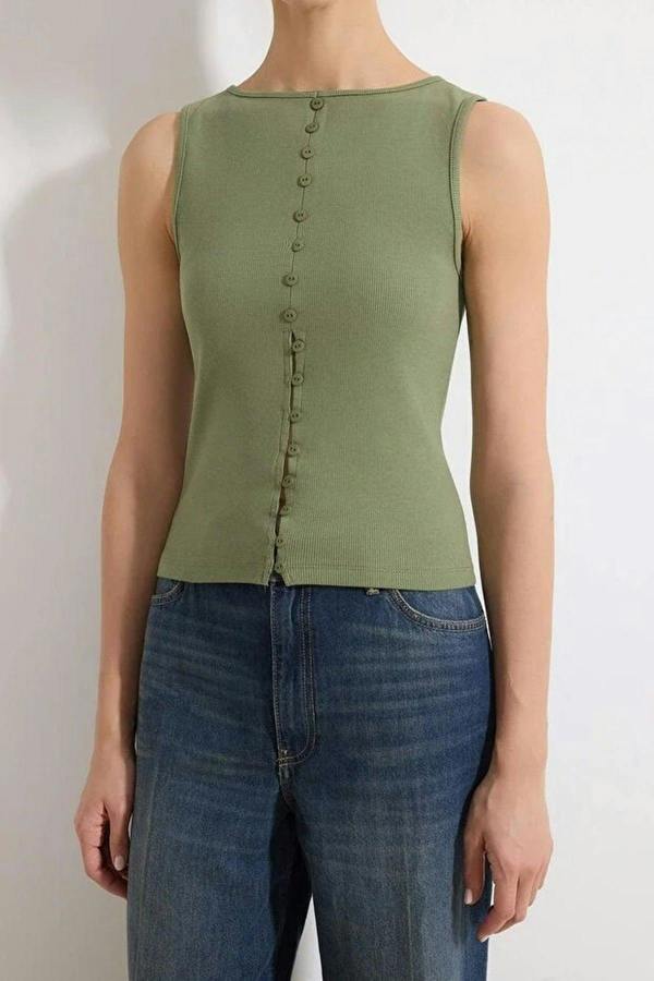 WOVCOR Buttoned Fitted Ribbed Stretch Knit Blouse