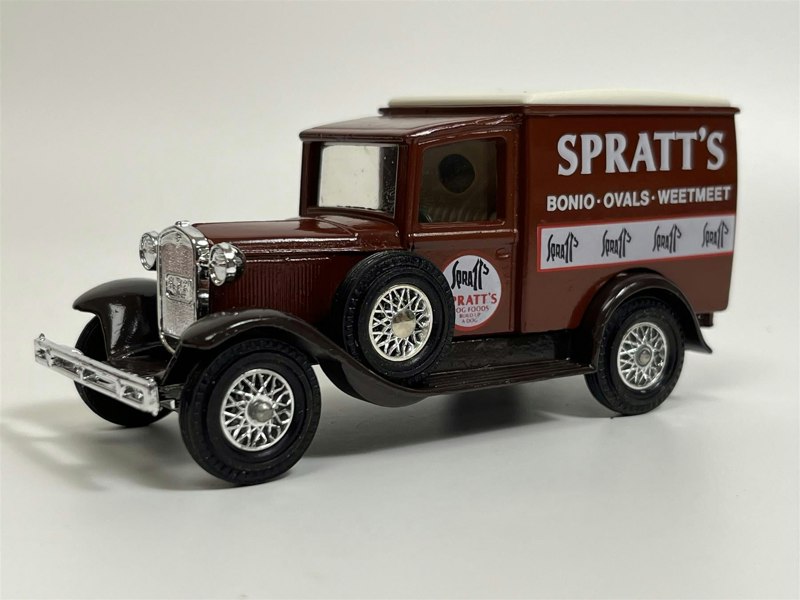 MCSlots Model A Ford Van 1930 Spratts 1:40 Scale Models of Yesteryear Matchbox Y22D S8