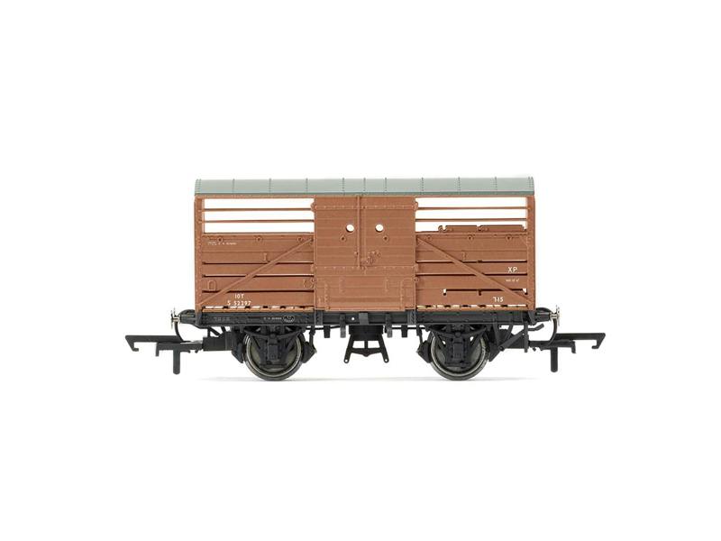 Hornby Cattle Wagon BR Brown 52297