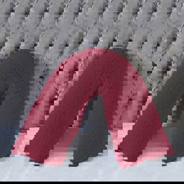 Snug City Teddy Bear Fleece Super Soft Cosy V Shape Pillowcase