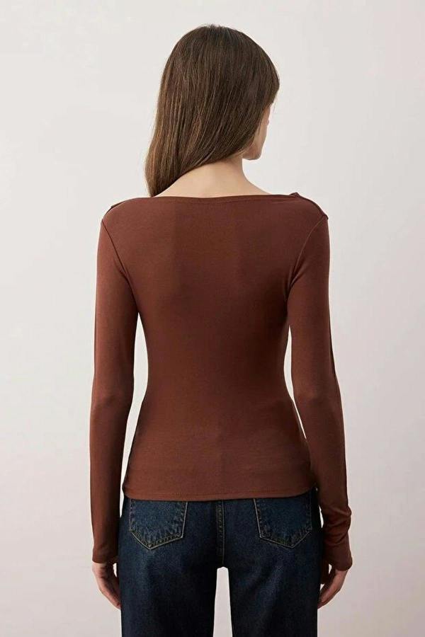 WOVCOR Asymmetrical Neckline Detail Flexible Knit Blouse