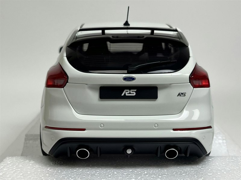 Auto Art Ford Focus RS 2016 Frozen White 1:18 Scale Autoart 72951