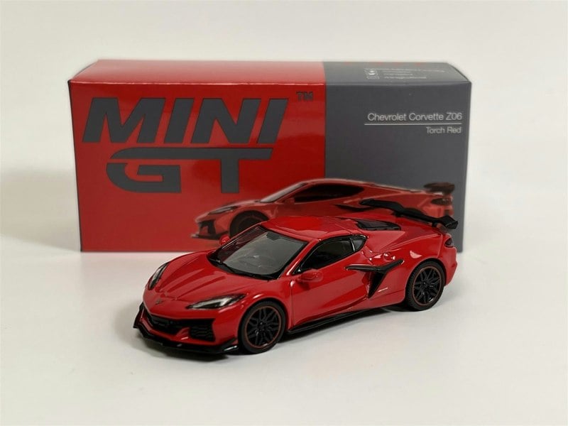 Mini GT Chevrolet Corvette Z06 Torch Red RHD 1:64 Scale MGT00477R