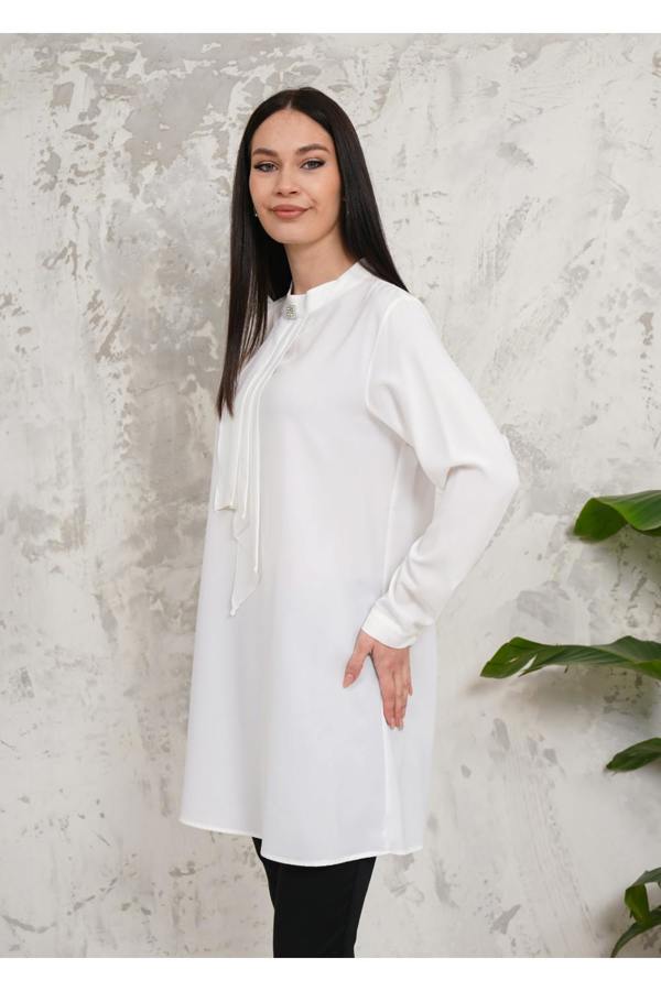 Hoxton Gal Oversized Long Sleeves Brooch Detailed Tunic in White