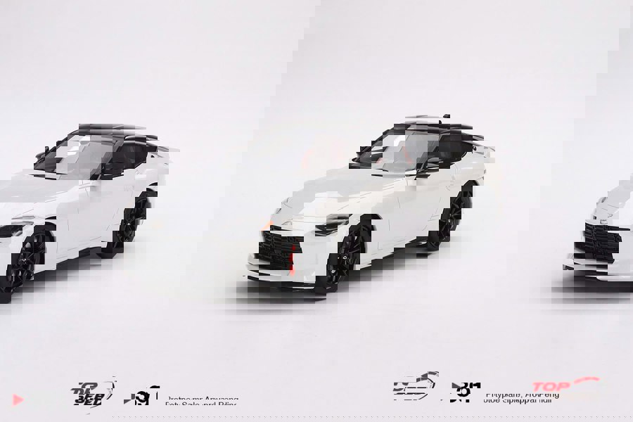 TSM Nissan Fairlady Z Version ST Everest White RHD 1:18 Scale TSM TS0413