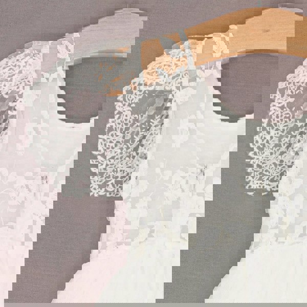 Close up of lace shoulder