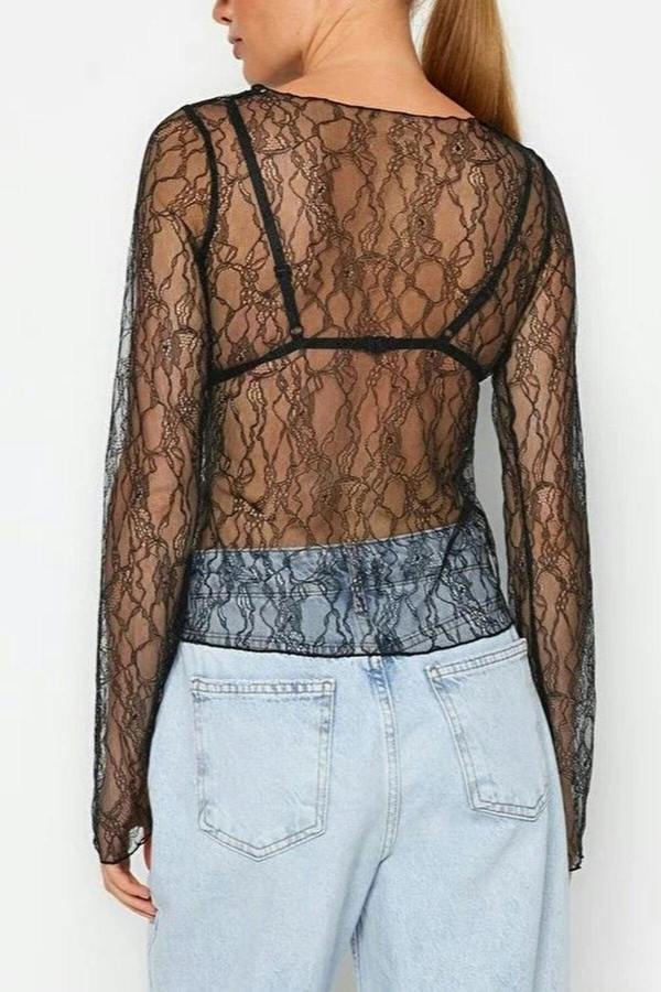 WOVCOR Boat Neck Lace Stretch Knit Blouse