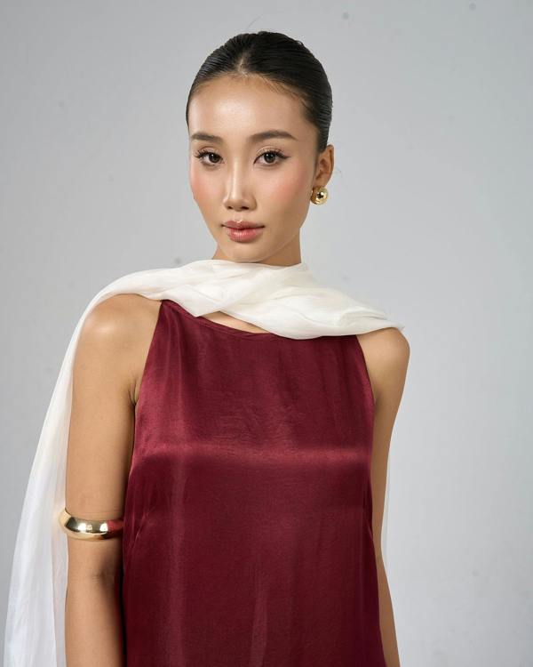 Ivory Silk Scarf – Hand-Dyed Mulberry Silk, Wedding & Bridal Wrap
