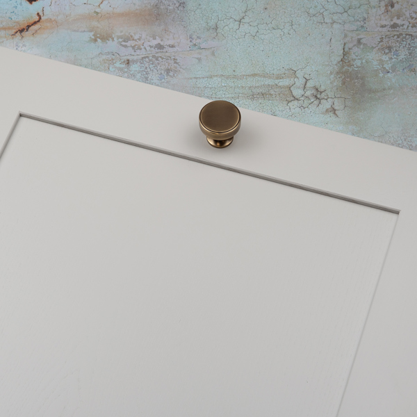 Handle & Home 38mm Antique Brass Knob