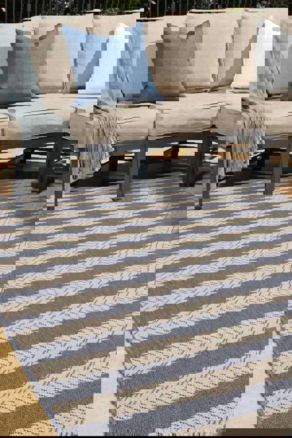 County Stripe Rug – Indoor/Outdoor Use