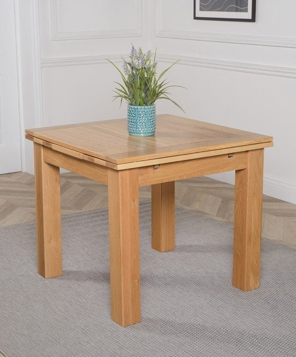 That's Furniture Richmond Solid Oak Extendable Dining Table - 90 to 150cm