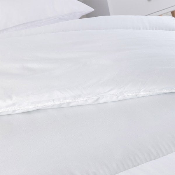 Snug City Soft Like Down Duvet With Non Allergenic Hollowfibre Filling