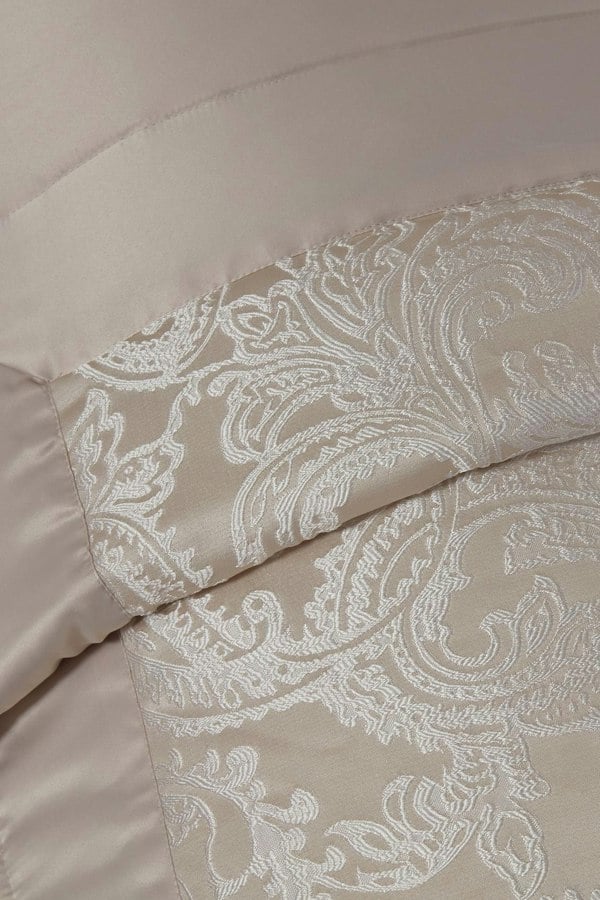 Emma Barclay Duchess Jacquard Bedspread