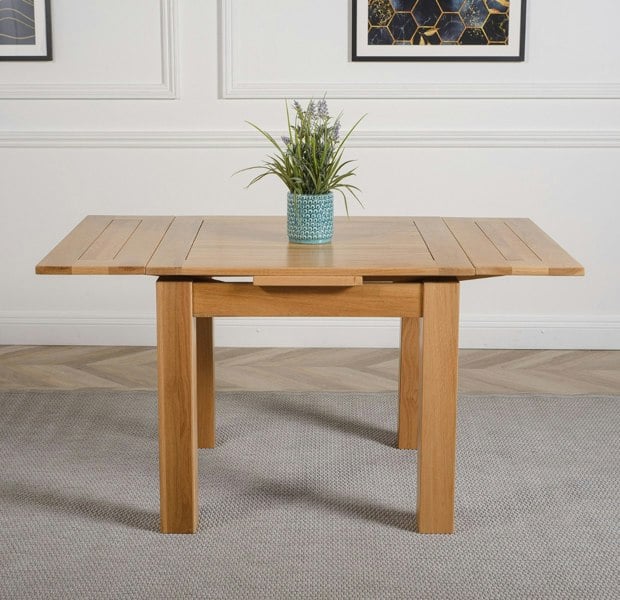 That's Furniture Richmond Small Extending Oak Dining Set with Stanford Oak Chairs