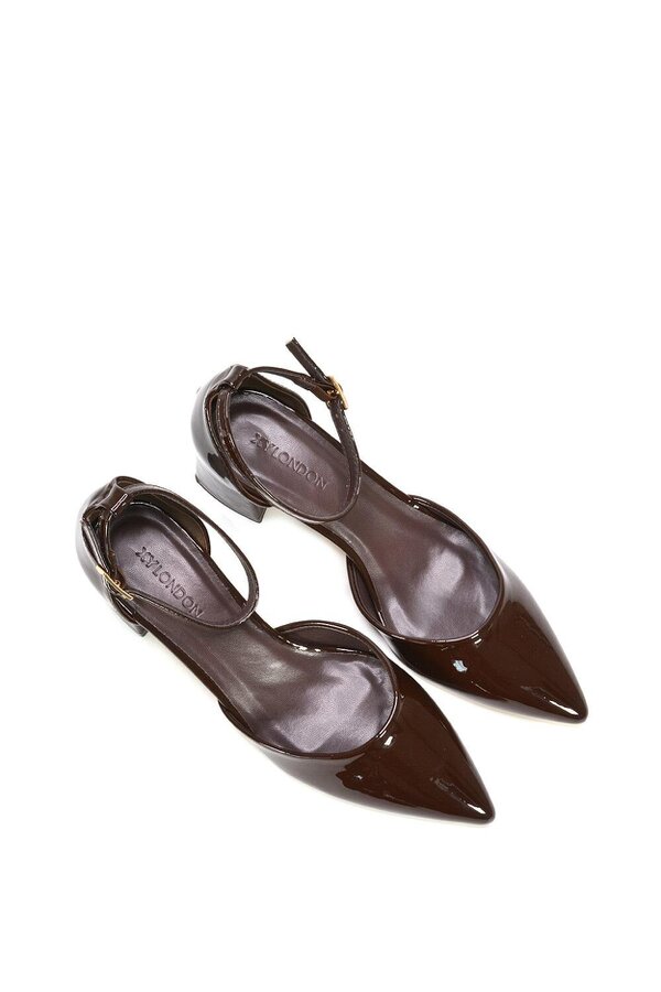 XY LONDON Low Block Heel Court Shoes With Pointed Toe