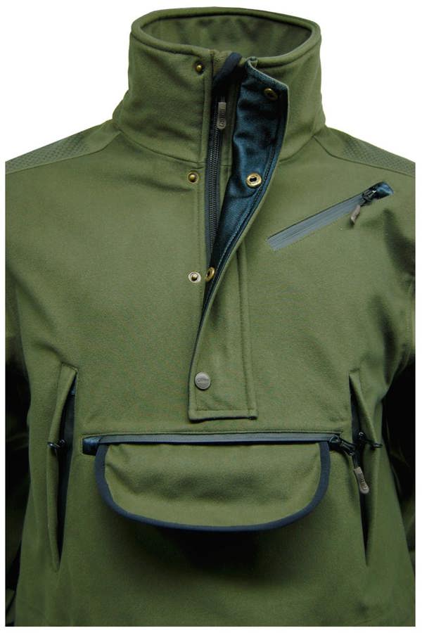 Storm guard on long zip on the Game Stalking smock