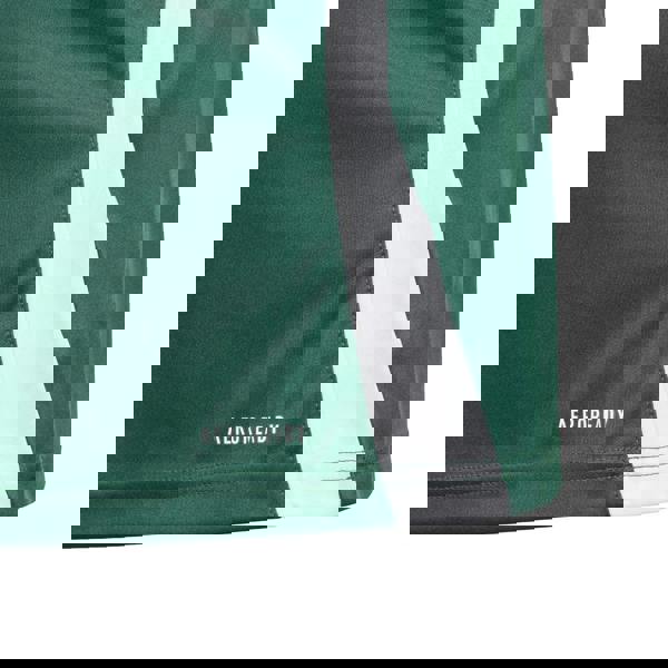 fdafdb22e2ec4683e4ca32e89a1eabda