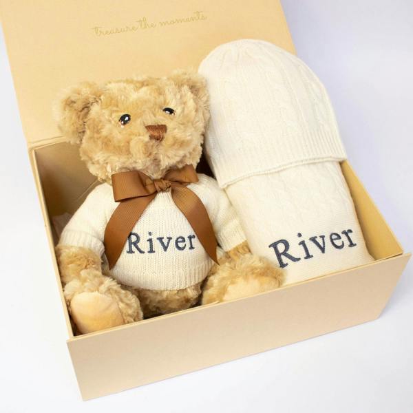 The Baby Gifting Company CASHMERE AND TEDDY GIFT SET - IVORY
