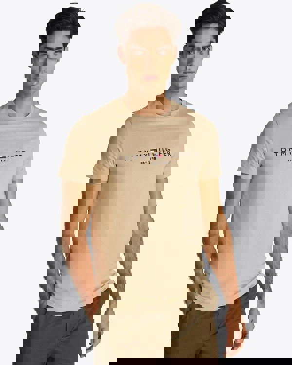 Tommy Hilfiger Tommy Logo Basic Mens T-Shirt - Sandalwood