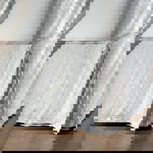 Soak&Sleep White French Linen Bed Valance