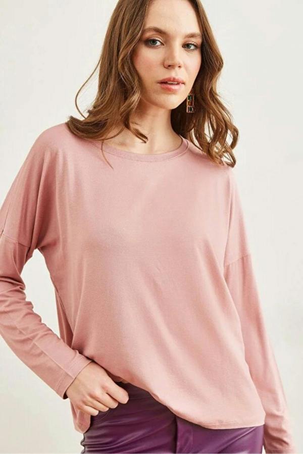 Hoxton Gal Crew Neck Draped Batwing Viscose Blouse