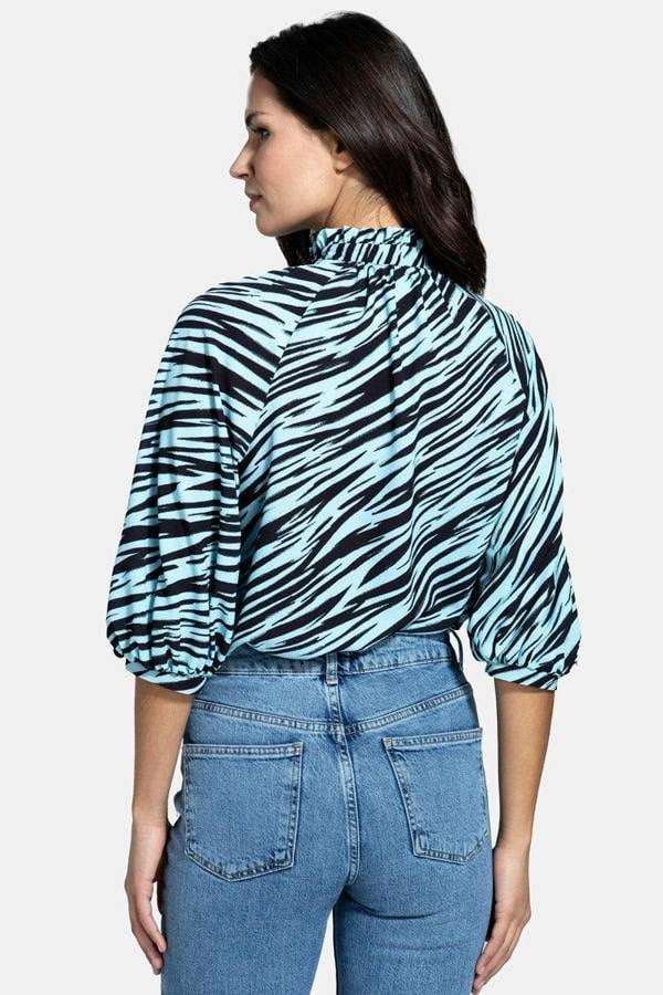 HotSquash Balloon-Sleeved Top with High Collar