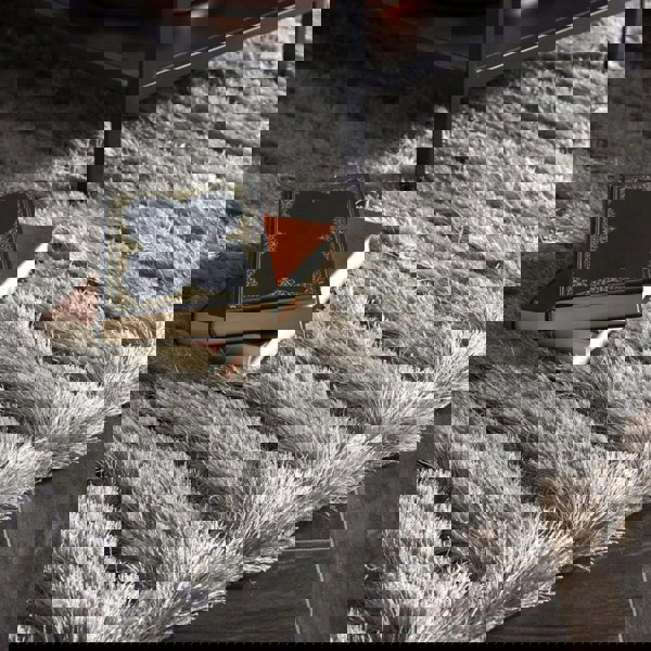 Carved Glamour Silver Grey Shaggy Rug – The Rugs