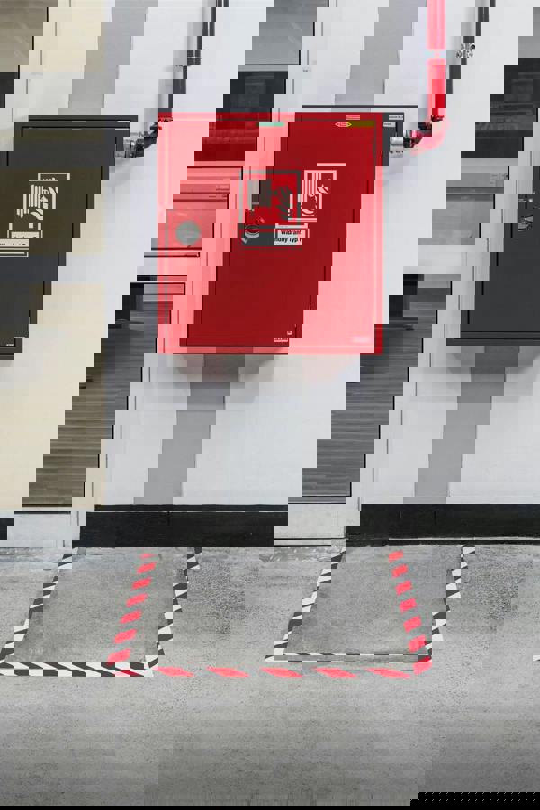 Durable DURALINE Safety Non-Slip Hazard Warning Tape | 50mm x 30m | Red/White