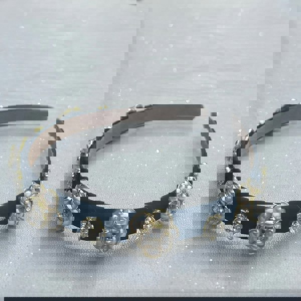 Black Thin Pearl Flower Headband, Delicate Black Headband With Pearls And Flowers, Elegant Floral Hair Accessory, Slim Pearl Hairband For Women, Vintage Inspired Black Headpiece