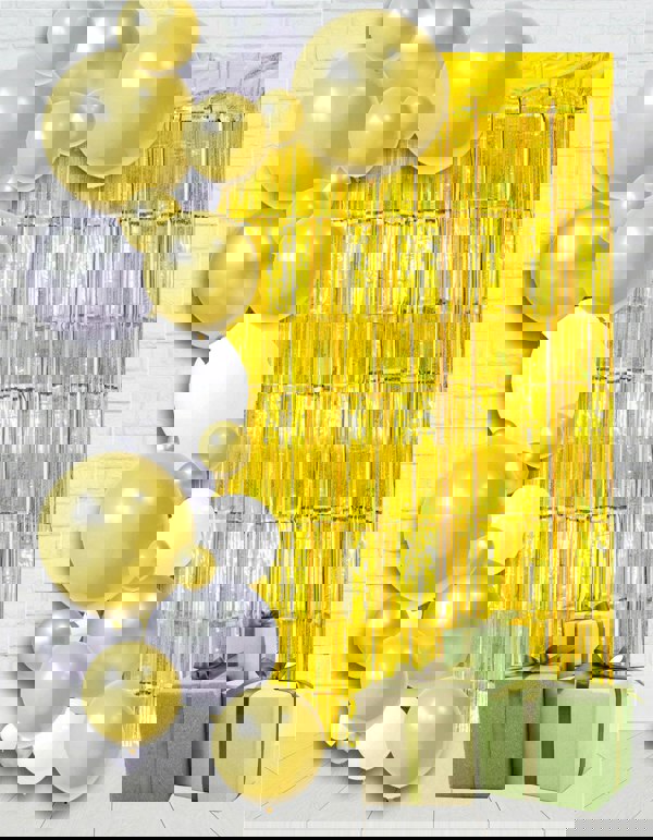 Cheetah Shimmer Tinsel Curtain, 3M x 1M Gold