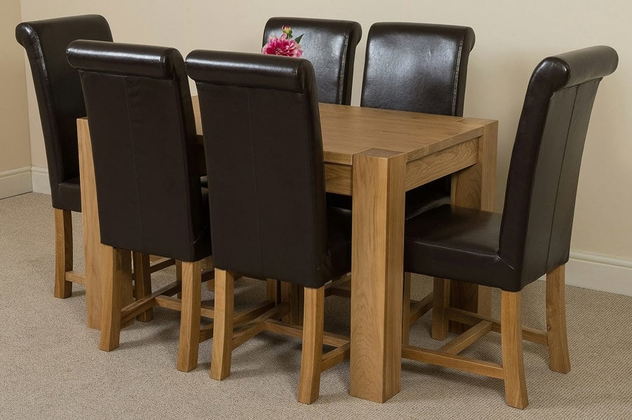 That's Furniture Kuba Small Oak Dining Table with Washington Leather Chairs